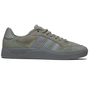 Adidas Tyshawn Low Shoes - Silt Pebble/Grey Three/Gold Metallic