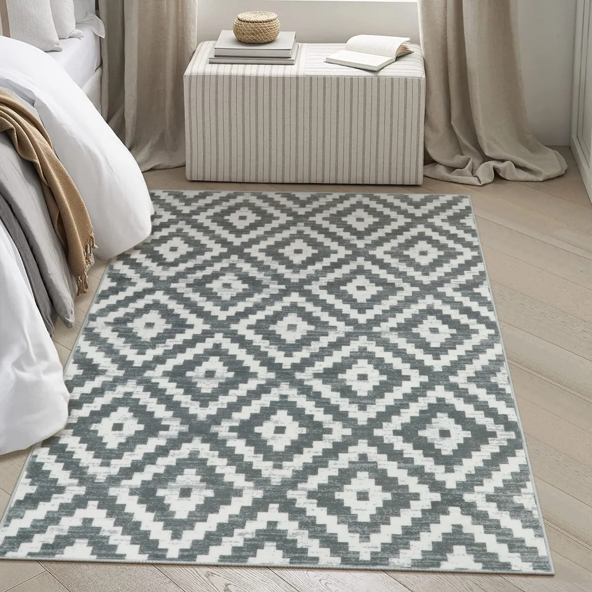 Joanne Modern Moroccan Geometric Kilim Grey Rug