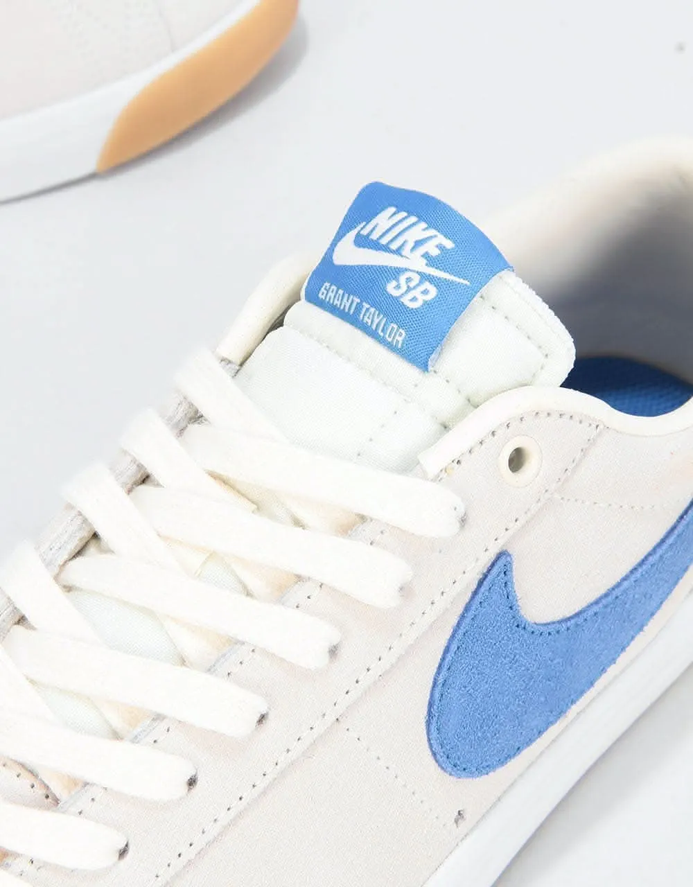 Nike SB Blazer Low GT Skate Shoes - Pale Ivory/Pacific Blue-White