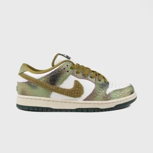 Nike SB - Dunk Low Pro 'Chameleon' Shoes - Oil Green / Desert Moss - White