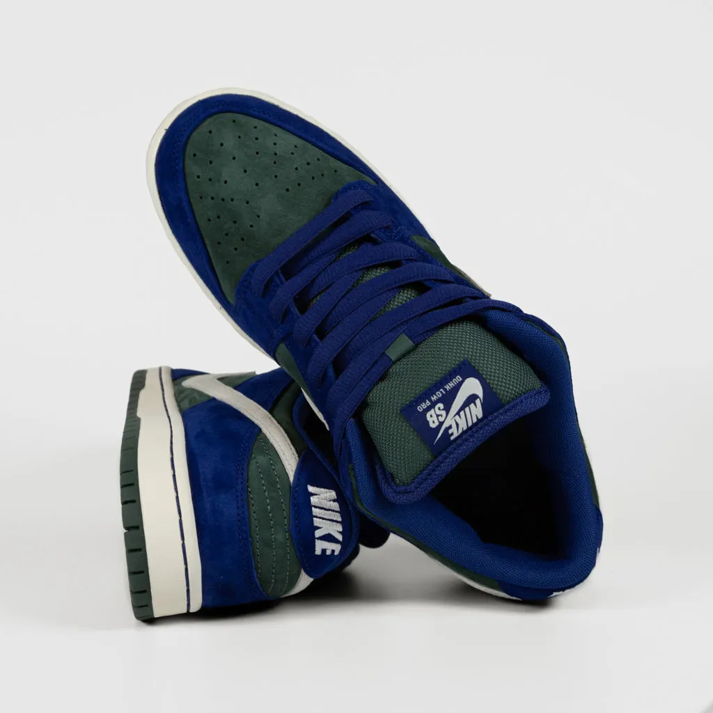 Nike SB - 'Wildcard' Dunk Low Pro Shoes - Deep Royal Blue / Sail