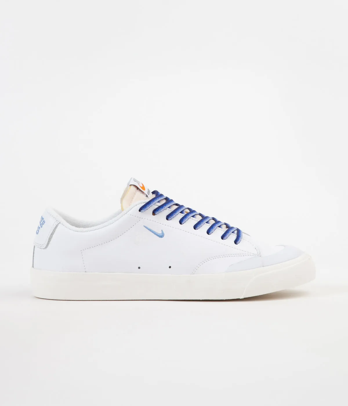 Nike SB x Quartersnacks Blazer Low XT Shoes - White / University Blue - Sail