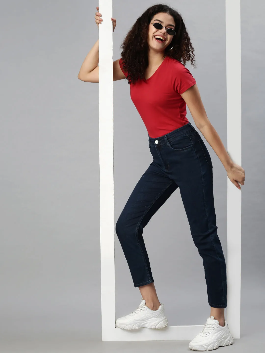 Women Solid Blue Boyfriend Fit Jeans