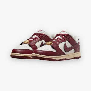 Women's Nike Dunk Low SE Sail Team Red DV1160-101